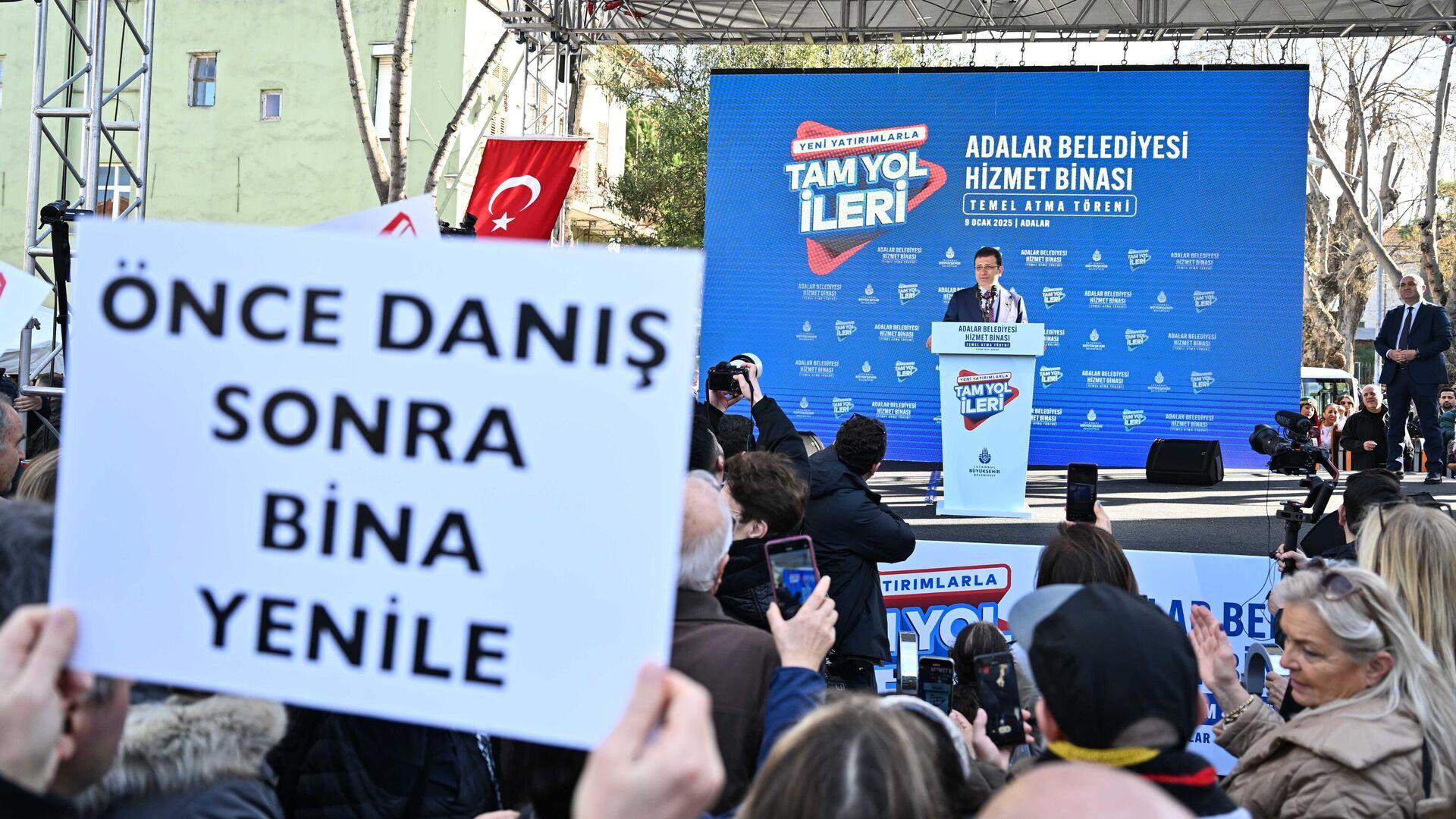 ibb-baskani-imamoglu-adalarda-protesto-edildi-agabey-sesin-cok-detone-vallahicokdetone-JaY2Xh2V.jpg