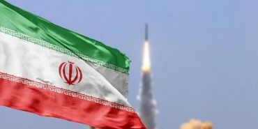 iran-devrim-muhafizlari-ateskesi-tarihi-bir-zafer-olarak-kutladi-PWfkyw4Z.jpg