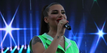 irem-dericiden-kotu-haber-dusup-kafasini-vurdu-hastaneye-kaldirildi-NcEZ5hFV.jpg