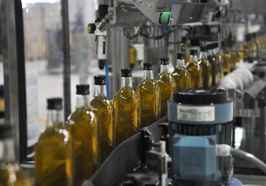 Kaliteli Zeytinyağını Anlamanın Sırları: Üreticilerin Kullandığı İpuçları
