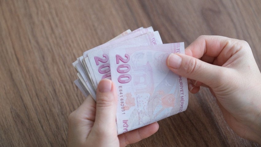 Korkulan Gerçek: SSK ve Bağ-Kur Emeklilerine Maaş Kısıtlaması Uygulanmaya Başlandı