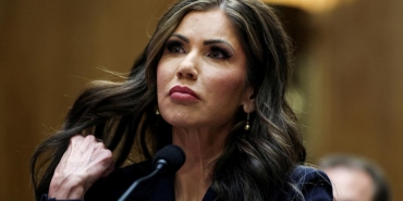 kristi-noem-abdnin-ilk-kadin-ic-guvenlik-bakani-FqapYEcM.jpg
