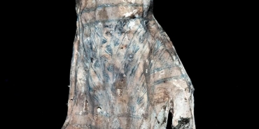 lazer-isigiyla-aydinlanan-tarih-1200-yillik-mumyanin-sakli-sirlari-gun-yuzune-cikiyor-VzkybMEG.jpg