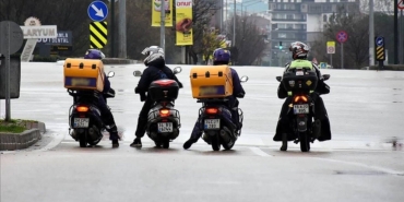 moto-kuryelerin-aylik-kazanci-ne-kadar-beyaz-yakalilarin-4-kati-gelir-rycCgsSk.jpg