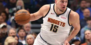 nikola-jokic-basketbolda-efsane-olma-yolunda-ilerliyor-yAJHweY4.jpg