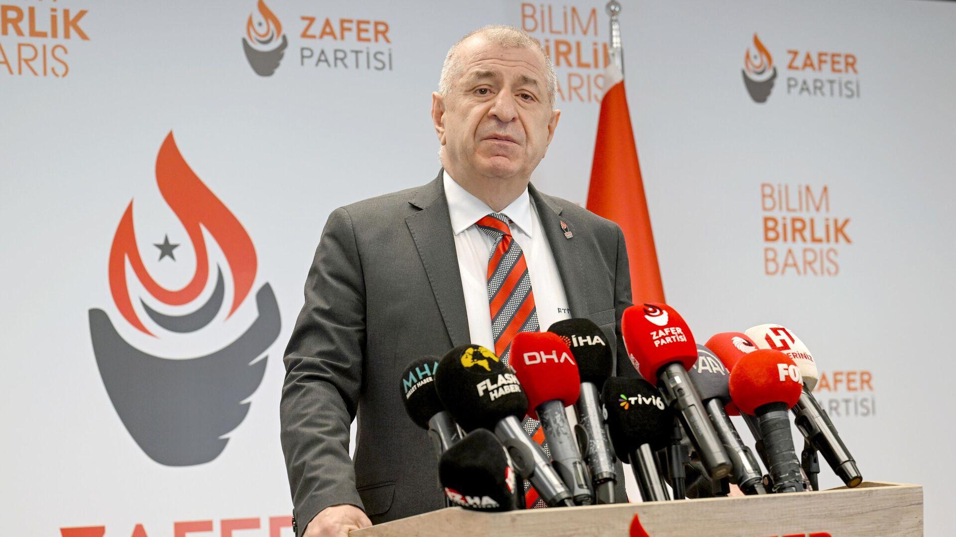 ozdagin-gozaltina-alinmasina-siyasilerden-tepki-geldi-teroristbasi-ocalani-serbest-birakmak-icin-mi-yapiyorsunuz-7TSZTu7S.jpg