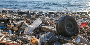 plastik-atik-ithalati-yasaklandi-yakilan-atiklarin-sonu-LTwifhnU.jpg