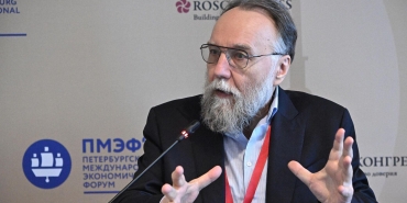 rus-siyaset-uzmani-dugin-putin-ile-trumpin-gorusmeleri-uzayabilir-EuFvJpeD.jpg