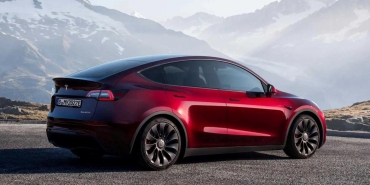 teslanin-tarihinde-bir-ilk-elon-muski-saskina-ceviren-dusus-TtnHHHIB.jpg