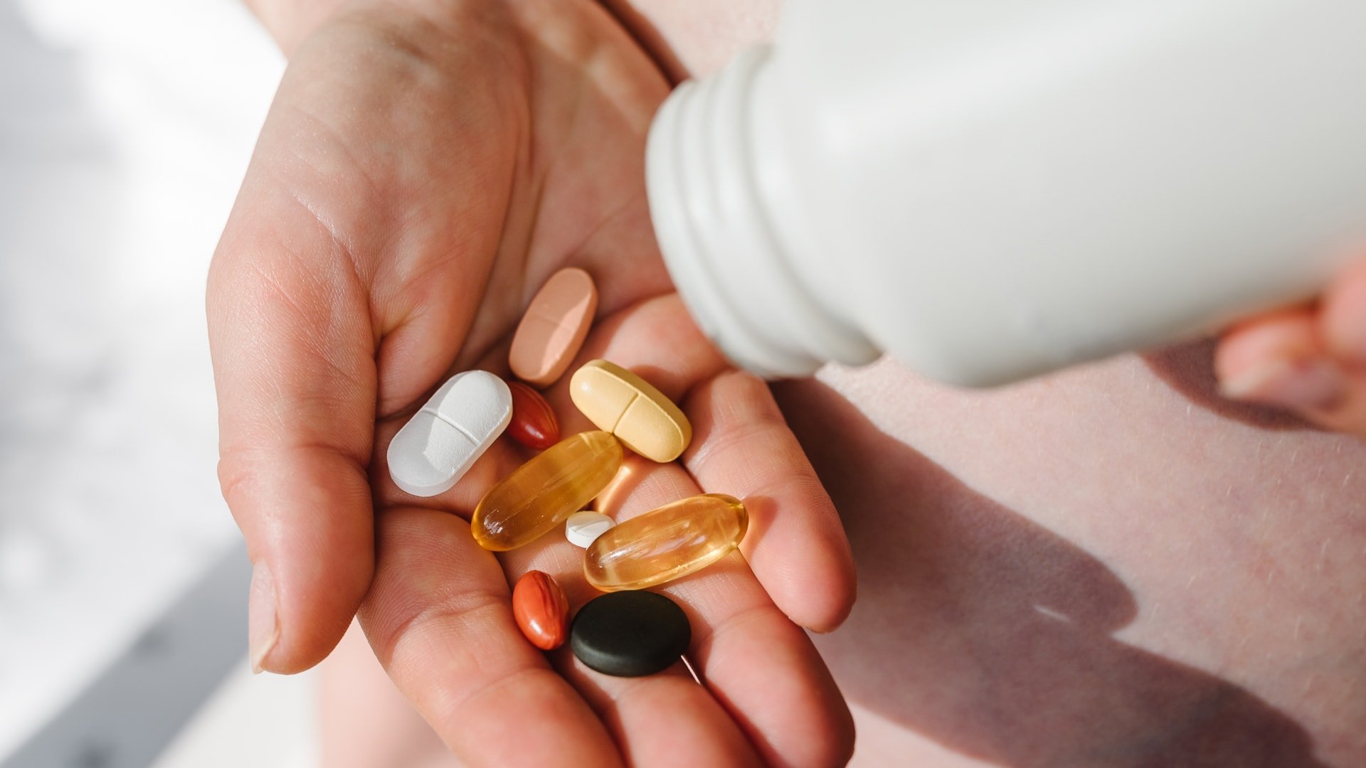 Vitamin Takviyesi Kullananlar İçin Uyarı: Yüksek Dozda Alınan Bu Vitamin Sinir Hasarına Neden Olabilir!