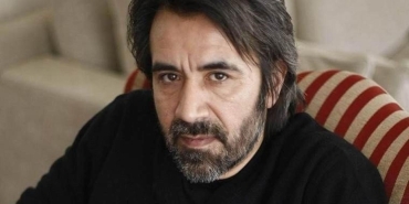 21-akbank-kisa-film-festivali-usta-yonetmen-zeki-demirkubuzun-onuruna-cdhmWNeP.jpg
