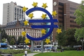 ab-ekonomisi-zorlu-donemden-geciyor-neler-oluyor-91YtwYHB.jpg