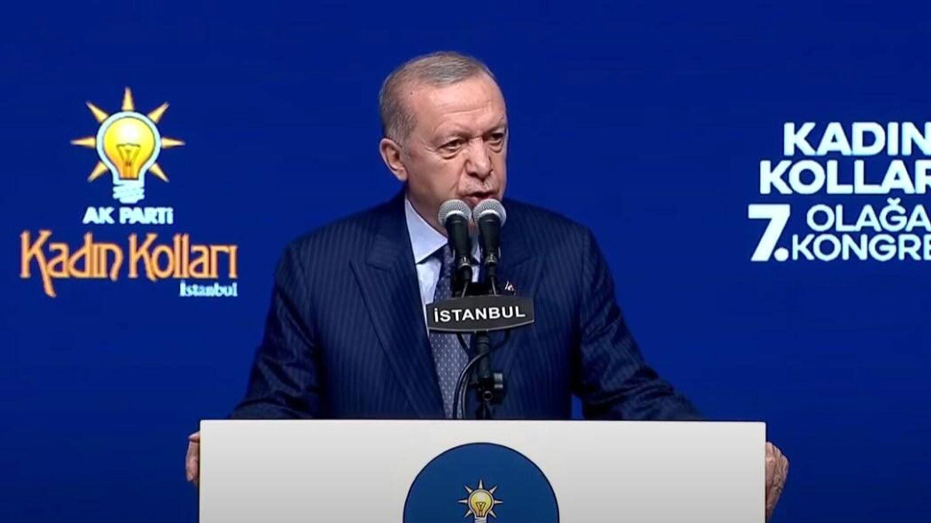 ak-partide-8-olagan-buyuk-kongre-pazar-gunu-gozler-parti-degisiminde-4Us6KiH5.jpg
