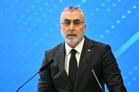 bakan-isikhandan-tusiad-aciklamasi-bu-ulke-demokrasiye-balans-ayari-verilen-gunleri-cok-geride-birakti-PQ1WTmxC.jpg