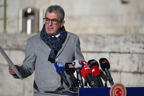 chpde-on-secim-icin-imamogluna-116-imza-verildi-Ltm86aZl.jpg