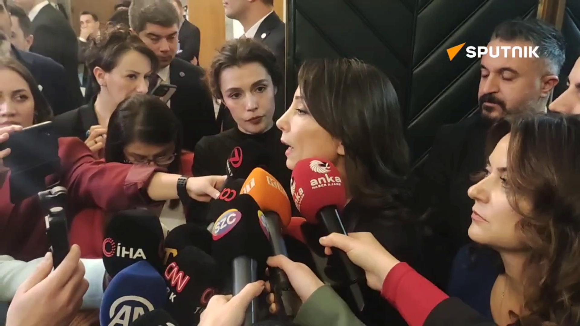 dem-parti-es-genel-baskani-hatimogullari-ocalan-onumuzdeki-gunlerde-tarihi-bir-cagri-yapmak-icin-hazirlaniyor-XjsyVCs7.jpg