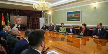 dem-parti-imrali-heyeti-kubat-ve-bafil-talabani-ile-bir-araya-geldi-r12R6Wmi.jpg