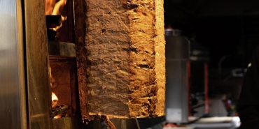 doner-zincirine-feto-operasyonu-maydonoz-donere-kayyum-atandi-AW3vAVyq.jpg