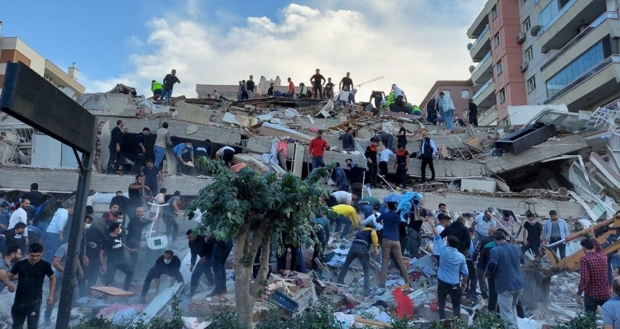 ege-denizinde-deprem-firtinasi-okullari-kapatan-tsunami-tehdidi-QcYuGpUQ.jpg