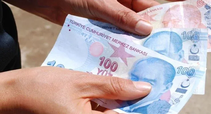 Emeklilere Bayram İkramiyesi: İki Rakamdan Biri Kesinleşiyor!