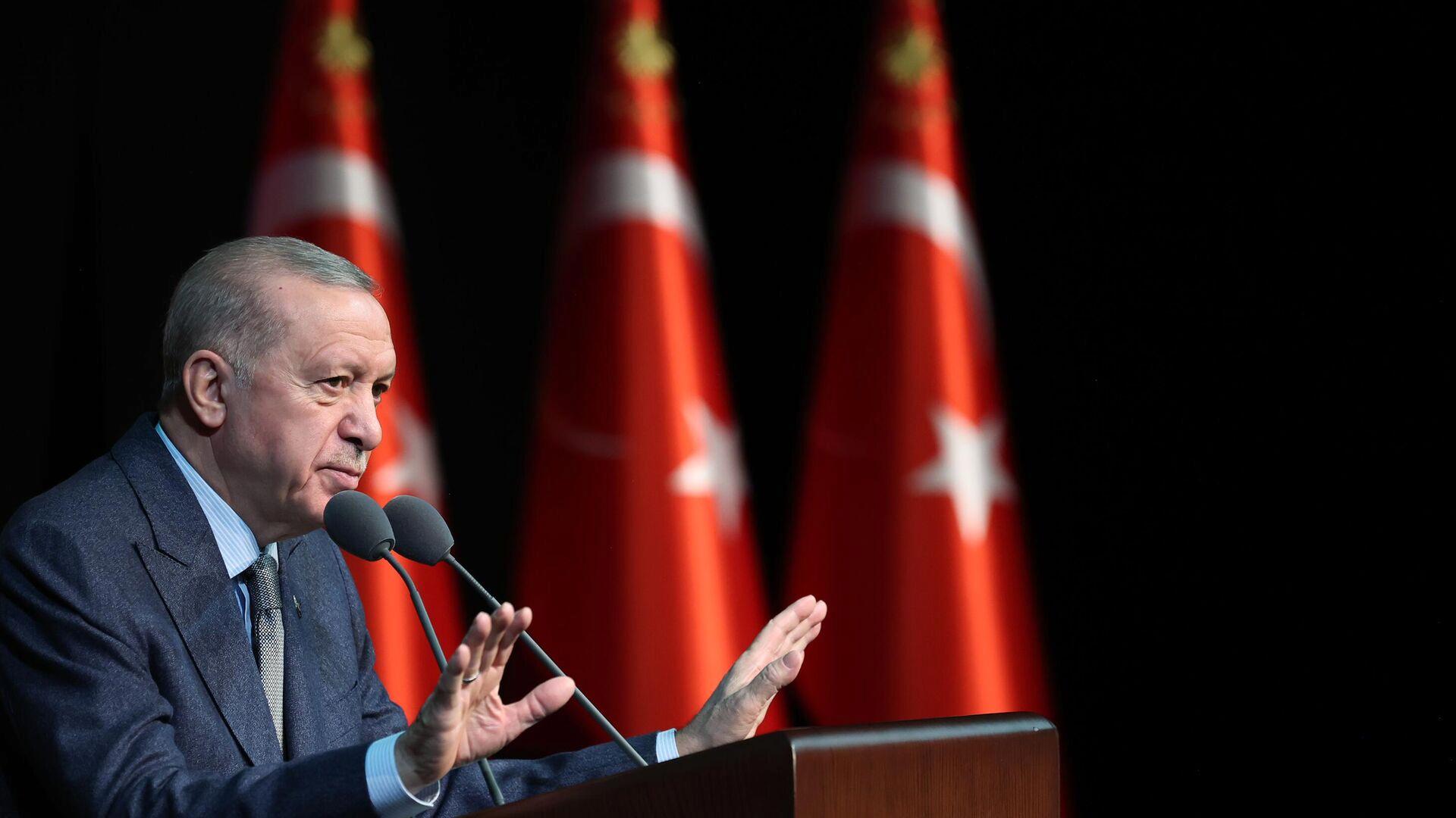 erdogan-adiyamanda-konusuyor-devlet-nerede-diye-soranlara-devlet-burada-diyerek-guclu-bir-bicimde-yanit-verdik-hfvnXS9X.jpg