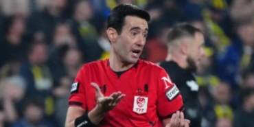 fenerbahce-macindan-sonra-rizesporun-hakem-isyani-neden-takimimizi-sahadan-cekmedik-RfBYqO2m.jpg