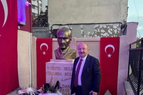 fransadaki-ilk-ve-tek-ataturk-bustu-calindi-p1ugm3hn.jpg