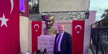 fransadaki-ilk-ve-tek-ataturk-bustu-calindi-p1ugm3hn.jpg