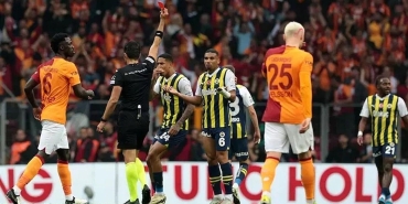 galatasaray-ve-fenerbahce-derbileri-heyecan-dolu-mucadeleler-jceqrBri.jpg