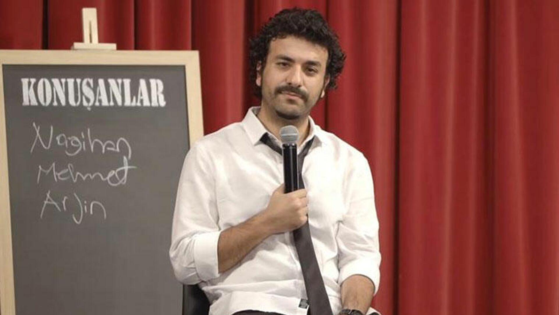 hasan-can-kayanin-programinda-olay-yaratan-kuzenimin-esi-benden-hoslaniyor-aciklamasi-sahne-yayindan-kaldirildi-Gqm9Ha4R.jpg