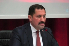 hatay-valisi-masatli-yardimlara-her-zaman-acigiz-ama-kimsenin-yardimina-gore-de-kendimizi-planlamayiz-2CXNX8HP.jpg