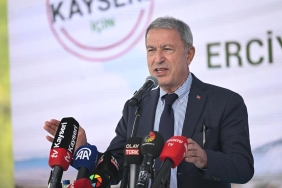 hulusi-akar-ozgur-ozele-actigi-tazminat-davasini-kaybetti-y3zEimcp.jpg