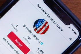 iphonea-irkci-dediginizde-trumpin-golgesinde-kalan-anlamlar-3KjdIgJw.jpg