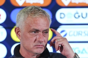 jose-mourinho-ghezzalin-soyledigi-seyler-gizli-kaldi-ywaBI9S6.jpg