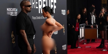 kirmizi-halida-skandala-imza-atmisti-kanye-west-ve-bianca-censorinin-olay-aninda-konusmalari-desifre-edildi-O8pY53tU.jpg