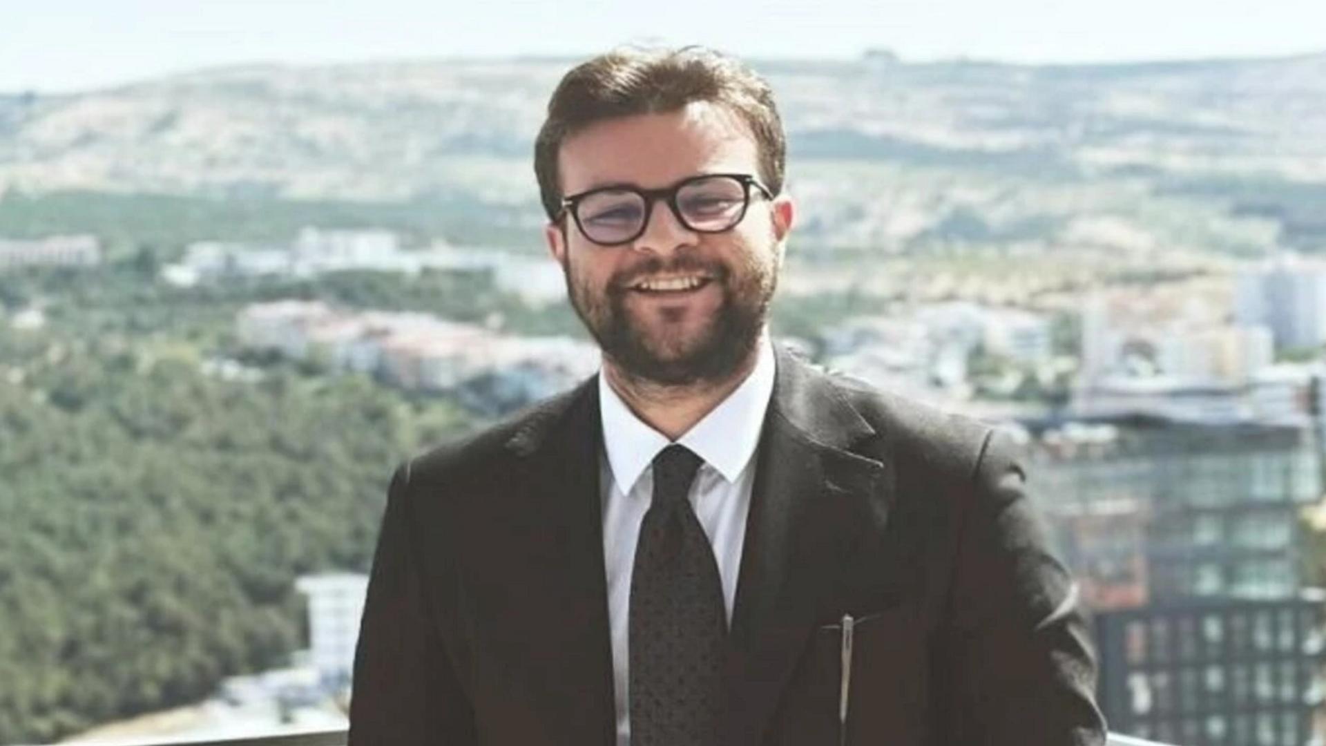 kuzey-marmara-otoyolunda-feci-kaza-unlu-is-insani-ismail-ozhan-ozmen-agir-yaralandi-soforu-hayatini-kaybetti-9UIfrLx2.jpg
