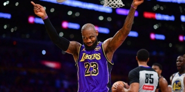 lebronun-rekor-performansi-nba-tarihine-imzasini-atti-c2i3VgUZ.jpg