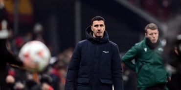 maarten-martensin-gozunden-galatasaray-ve-fenerbahce-karsilastirmasi-FNARzSe6.jpg