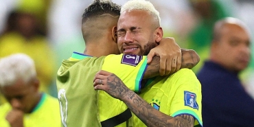 muhtesem-geri-donus-45-dakikada-futbol-sovu-lYEnf651.jpg