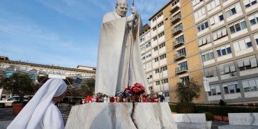 papanin-saglik-durumu-kotulesirken-vatikan-basini-sarsici-bir-aciklama-icin-hazirlaniyor-93XNICwn.jpg