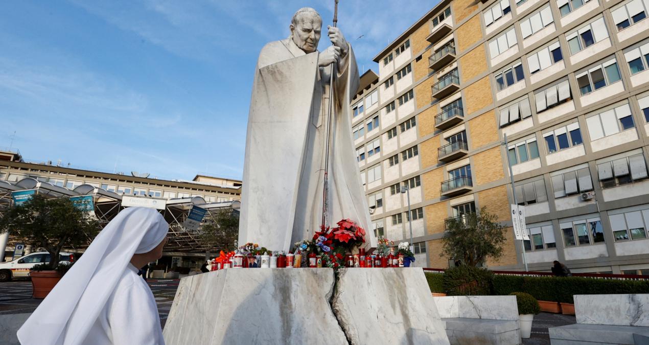 papanin-saglik-durumu-kotulesirken-vatikan-basini-sarsici-bir-aciklama-icin-hazirlaniyor-93XNICwn.jpg