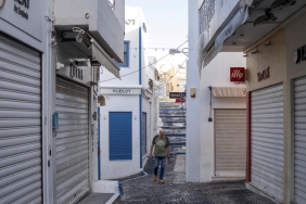 santorini-15-bin-nufuslu-adanin-hayalet-kentine-donusen-drami-lIGmRy3W.jpg