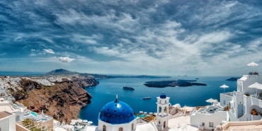 santorinide-deprem-korkusu-kucuk-ege-adasinda-gizemli-olaylar-dyzLKXAU.jpg