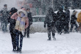 sibirya-soguklari-meteoroloji-akom-ve-valilikten-uyari-istanbula-kar-geliyor-sicakliklar-10-derece-birden-dusecek-ddpiXBuU.jpg