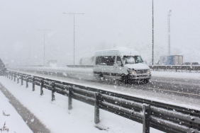 sibirya-soguklari-turkiyeyi-vurdu-meteoroloji-istanbul-dahil-20-sehre-sari-kodlu-alarm-verdi-kar-firtinasi-geliyor-1FXnNR84.jpg