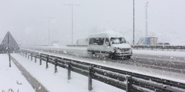 sibirya-soguklari-turkiyeyi-vurdu-meteoroloji-istanbul-dahil-20-sehre-sari-kodlu-alarm-verdi-kar-firtinasi-geliyor-1FXnNR84.jpg