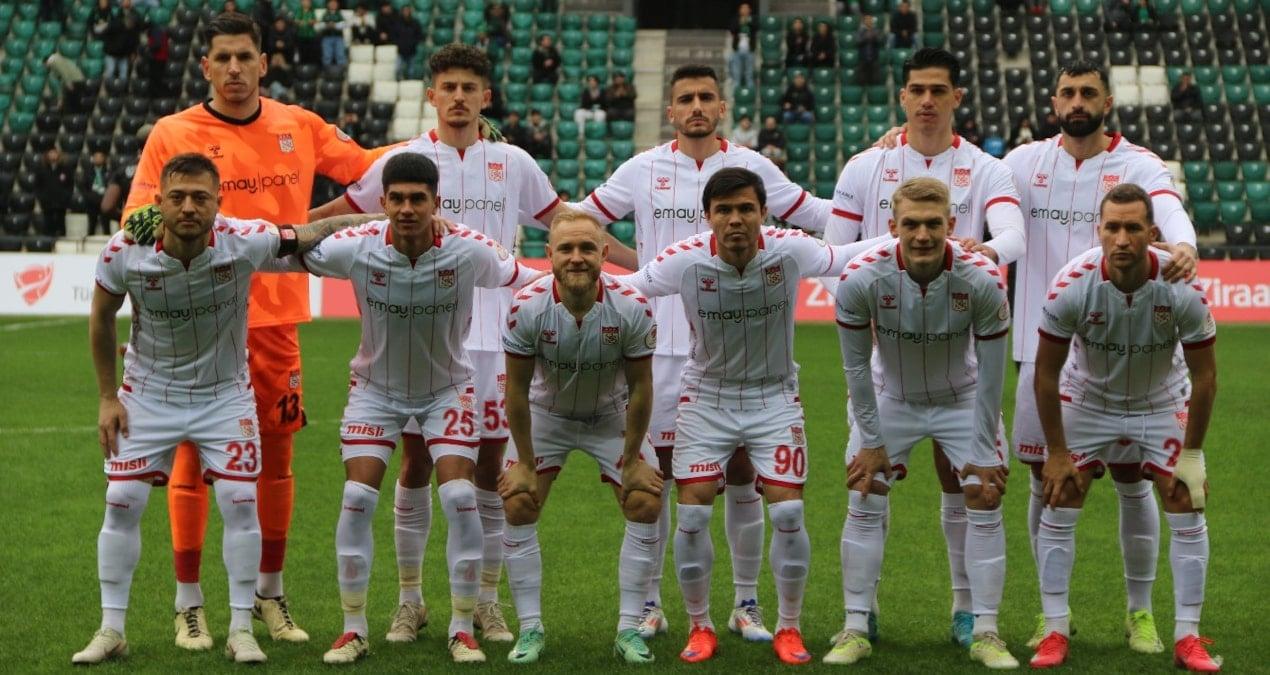 sivassporun-hukmen-maglubiyeti-yaptirim-karari-hakkinda-aciklama-gWWvKFfh.jpg