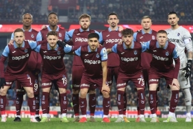 trabzonsporun-buyuk-mac-zaferi-icin-bekleyisi-4eUCdOvg.jpg
