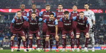 trabzonsporun-buyuk-mac-zaferi-icin-bekleyisi-4eUCdOvg.jpg