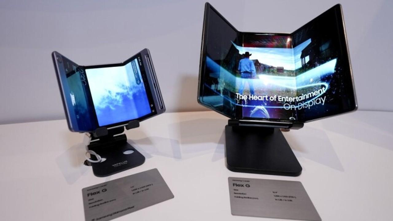uc-katlanma-mucizesi-samsungun-sasirtici-telefonu-FPOkrmrq.jpg